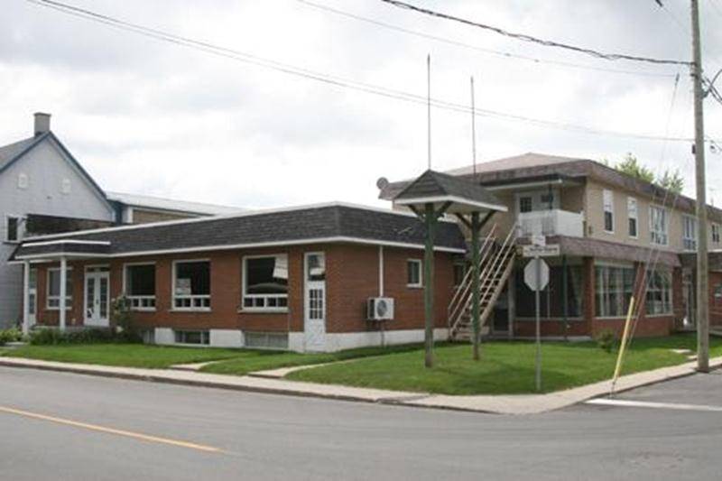 Le bâtiment qui hébergeait le Centre de de traitement pour toxicomanes L'Envolée à Saint-Hugues vient d'être vendu pour un montant de 285 000 $.