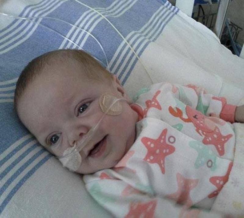 À sept mois, Joély Plourde a déjà subi une chirurgie cardiaque et est en attente d’une deuxième, car elle souffre d'une malformation au coeur.