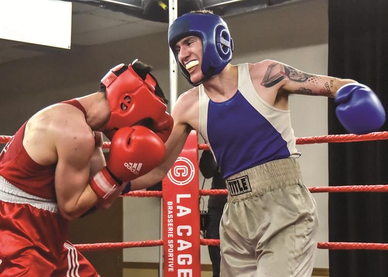 Samuel Lajoie a livré un combat d’une grande qualité face à Valentin Boudet en finale de Boxemania IX.Photo François Larivière | Le Courrier ©