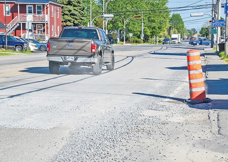 Les travaux débuteront bientôt au coin Laurier Ouest et Castelneau, un secteur qui sera à éviter en heures de pointe du 31 mai au 5 juin