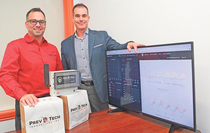 Sur la photo, Tony Rodrigue, directeur du développement des affaires de Prevtech Innovations, en compagnie de Pierre-André Meunier, président et fondateur de l’entreprise. Photo Robert Gosselin | Le Courrier ©