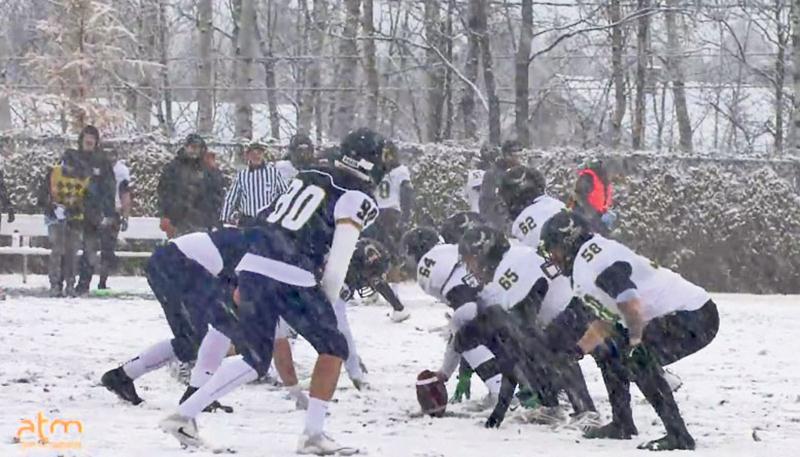 Malgré les conditions enneigées à Jonquière, les Lauréats ont entamé leur match de demi-finale en force, prenant même une avance de 17 à 0. Mais tout s’est effrondré au 4e quart, alors que les Gaillards sont revenus de l’arrière. Photo capture d’écran sportendirect.ca
