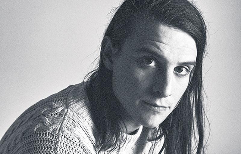 Elliot Maginot a dévoilé la semaine dernière « Common Place », premier extrait d’un album à paraître le 2 novembre.