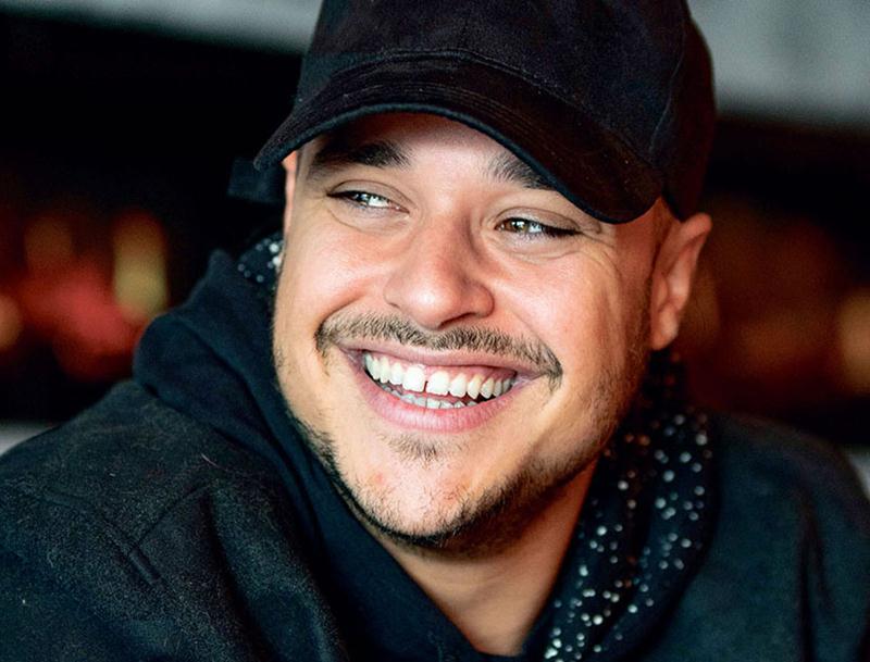 Le rappeur maskoutain Maxime Gabriel revient avec le nom de Farfadet pour son quatrième album solo, Des fusils et des roses. Photo Martin Lacasse