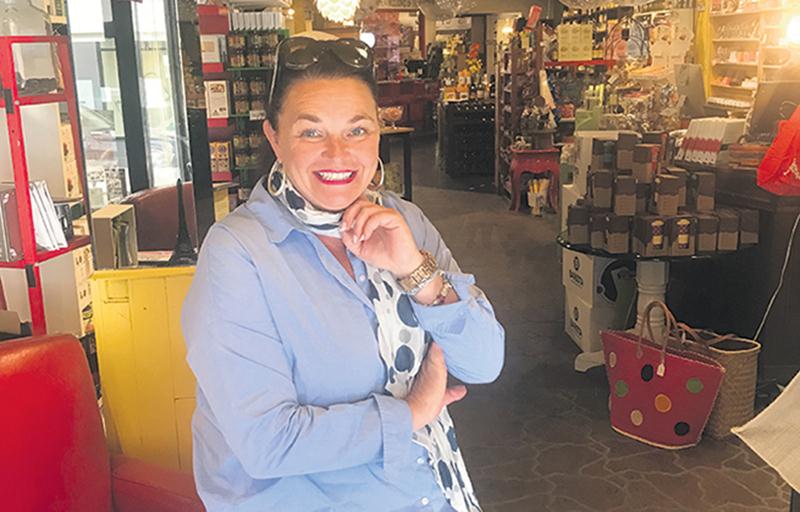 Manon Robert renonce à l’idée d’installer sa boutique Les Passions de Manon au rez-de-chaussée de l’immeuble commercial en construction juste devant le Marché public.