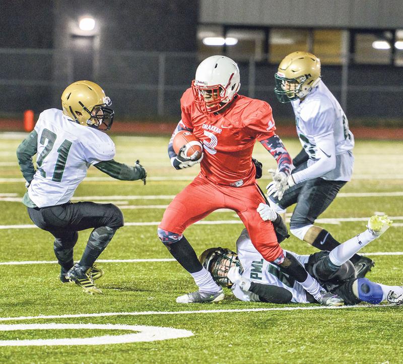 Le Drakkar juvénile est passé près de réaliser un petit miracle dimanche soir, mais les Oursons ont tenu le fort pour repartir avec la victoire et leur billet pour la finale de la division 2b du RSEQ Montérégie. Photo François Larivière | Le Courrier ©