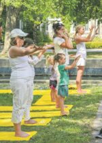 Yoga, soleil et famille!