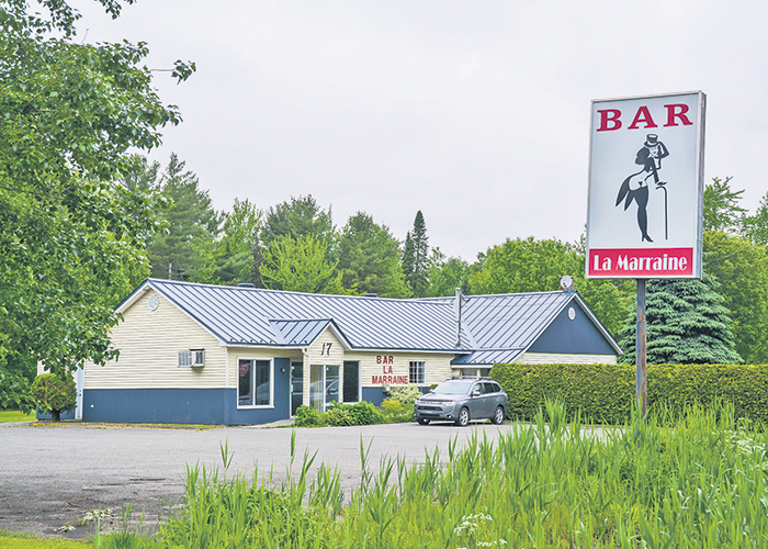 Le bar La Marraine, situé au 17, chemin du Thiercent à Saint-Louis, n’offre plus de spectacles de danseuses nues depuis un jugement rendu le mois dernier.