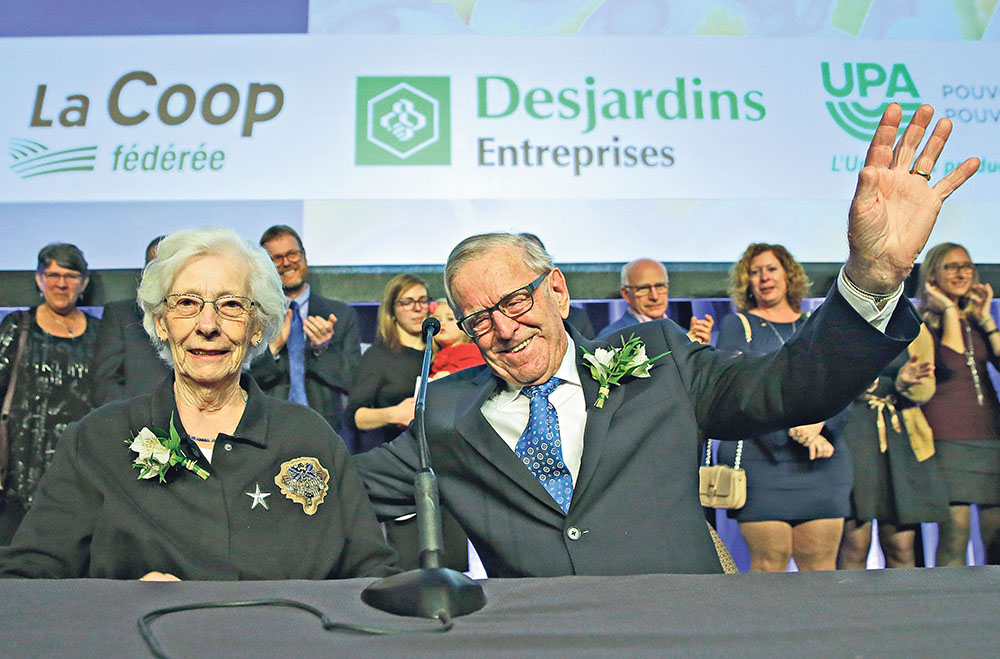 Solange Préfontaine et Marcel Bourgeois ont de quoi être fiers du chemin parcouru par leur entreprise agricole depuis sept générations. Photo gracieuseté