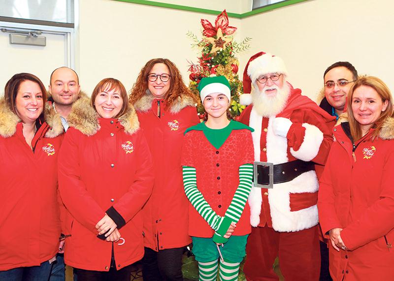 Le père Noël et ses lutins ainsi que tout le comité organisateur de la Magie de Noël vous attendent au centre-ville de Saint-Hyacinthe le 8 décembre. Photo Robert Gosselin | Le Courrier ©