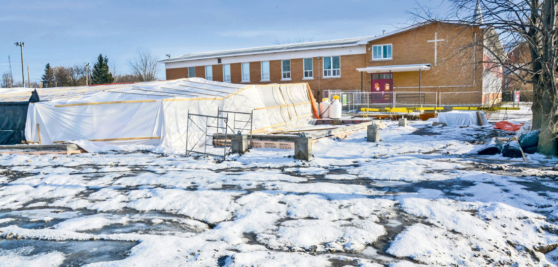 La construction a débuté pour la nouvelle école primaire de Saint-Marcel, mais bien d’autres projets sont toujours à la table à dessin ou en demande de subvention à la CSSH. Photo François Larivière | Le Courrier ©