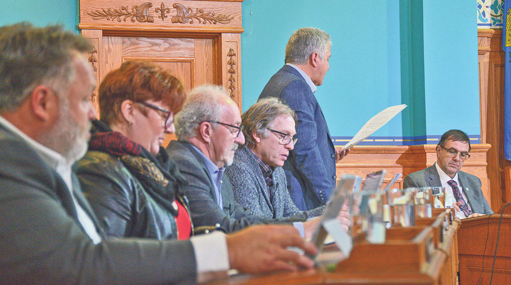 La délégation de pouvoir du conseil municipal vers le maire et le directeur général vient de prendre fin. Photo François Larivière | Le Courrier ©