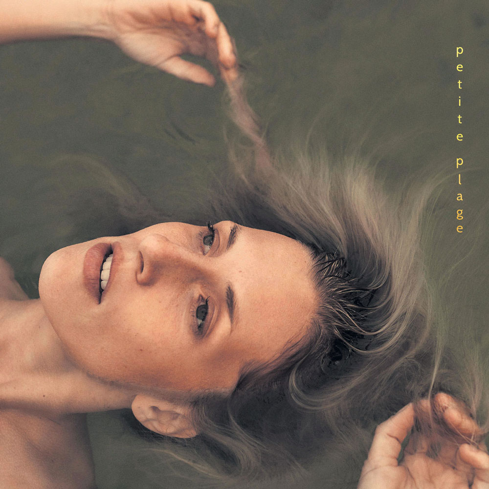 Ingrid St-Pierre - Petite plage
