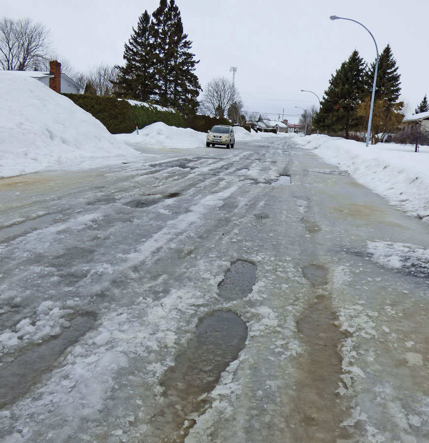 Une scène devenue fréquente dans les quartiers résidentiels maskoutains. Photo Jacques Soucy