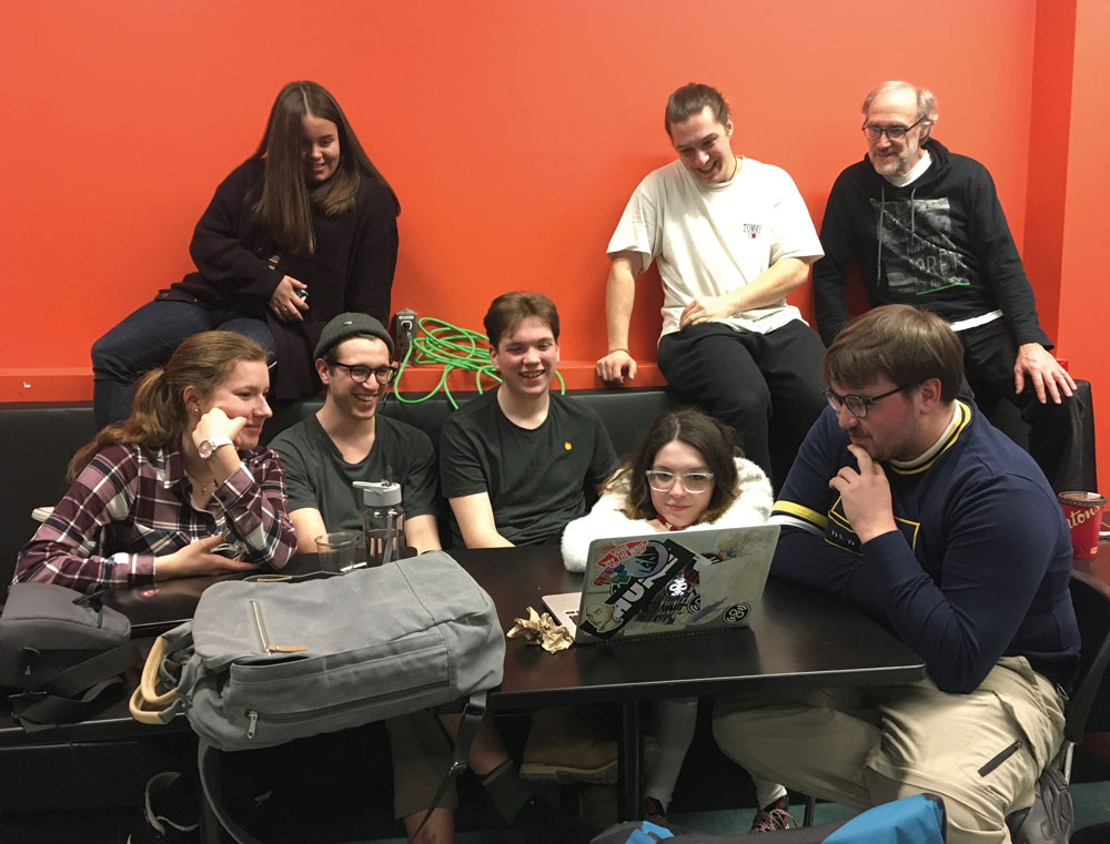 Se voulant un projet commun entre le Cégep de Saint-Hyacinthe et le Centre des arts Juliette-Lassonde, le KINO-Théâtre visait à permettre aux étudiants de faire du cinéma à partir d’une base théâtrale en s’inspirant des thèmes abordés dans la pièce Antioche. Photo gracieuseté