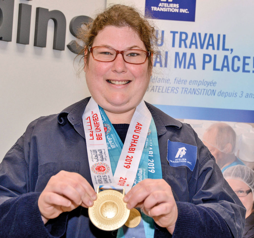 Andréanne Patry-Landry a profité au maximum de sa première expérience aux Jeux mondiaux des Olympiques spéciaux en remportant deux médailles, l’une en individuel et l’autre au relais. Photo François Larivière | Le Courrier ©