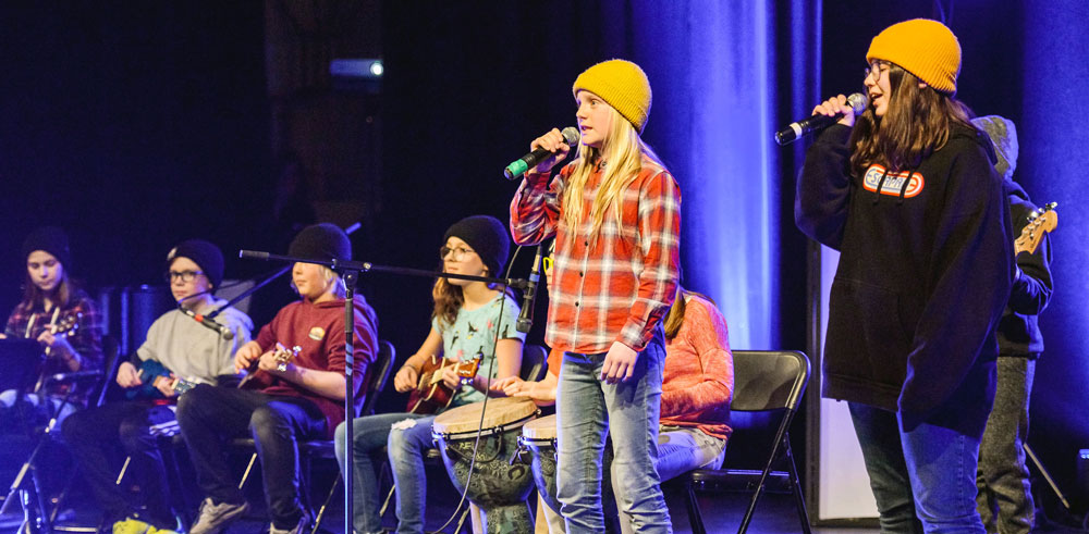 Le groupe Ça va (musique), de l'école Henri-Bachand. Photos François Larivière | Le Courrier ©