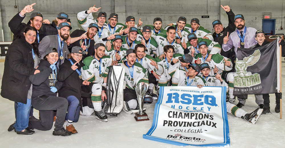 Pour la première fois depuis qu’ils ont intégré la ligue collégiale il y a trois ans, les Lauréats sont champions des séries. Photo François Larivière | Le Courrier ©