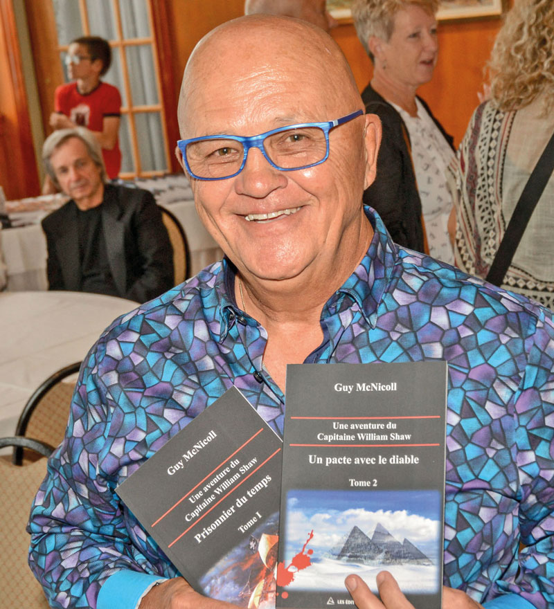 Après Prisonnier du temps, l’auteur Guy McNicoll a dévoilé le second tome de sa série Une aventure du Capitaine William Shaw, intitulé Un pacte avec le diable. Photo François Larivière | Le Courrier ©