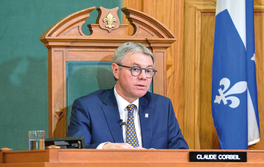 La population n’aura pas à se prononcer sur le projet prévu par Groupe Sélection au centre-ville, selon le maire Claude Corbeil, qui a néanmoins promis « une installation acceptable et acceptée de tout le monde ». Photothèque | Le Courrier ©