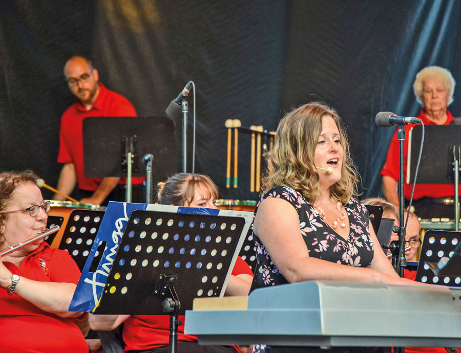 La chanteuse maskoutaine Julie Goupil a lancé la saison en compagnie de l’Orchestre philharmo-nique de Saint-Hyacinthe. Photo François Larivière | Le Courrier ©