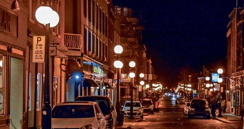 La lumière risque de devenir plus blanche avec l’arrivée des DEL dans les rues de Saint-Hyacinthe. Photothèque | Le Courrier ©