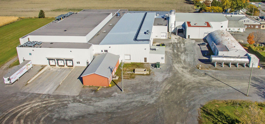 L’usine Agropur de Saint-Damase, qui était bien connue sous le nom de Fromagerie Damafro, fermera définitivement ses portes en mars 2020. Photo François Larivière | Le Courrier ©