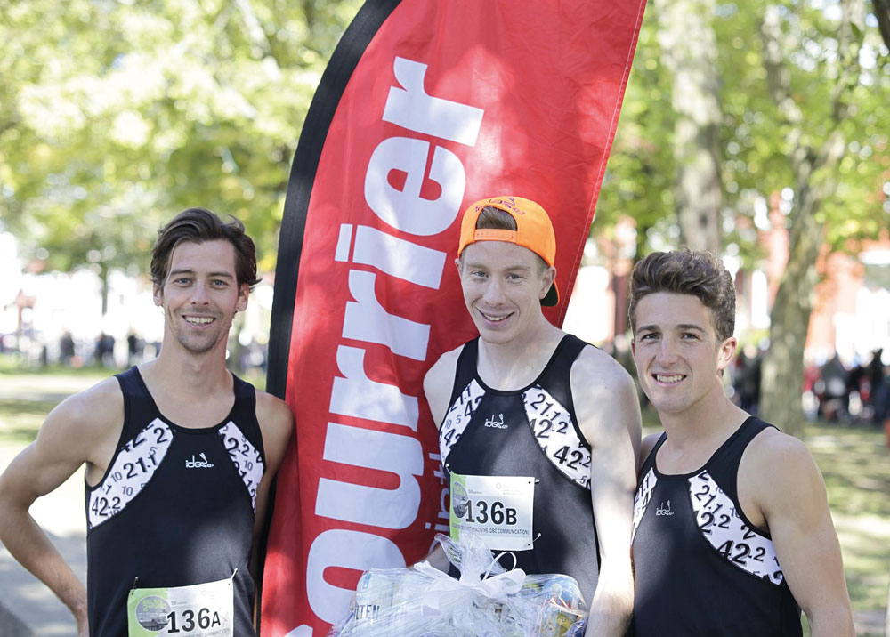 L’équipe de Marc-André Raiche, Julien Pinsonneault et Samuel Beauvais a battu un record vieux de 28 ans lors de la 50e édition du Relais 2 h. Photo gracieuseté

