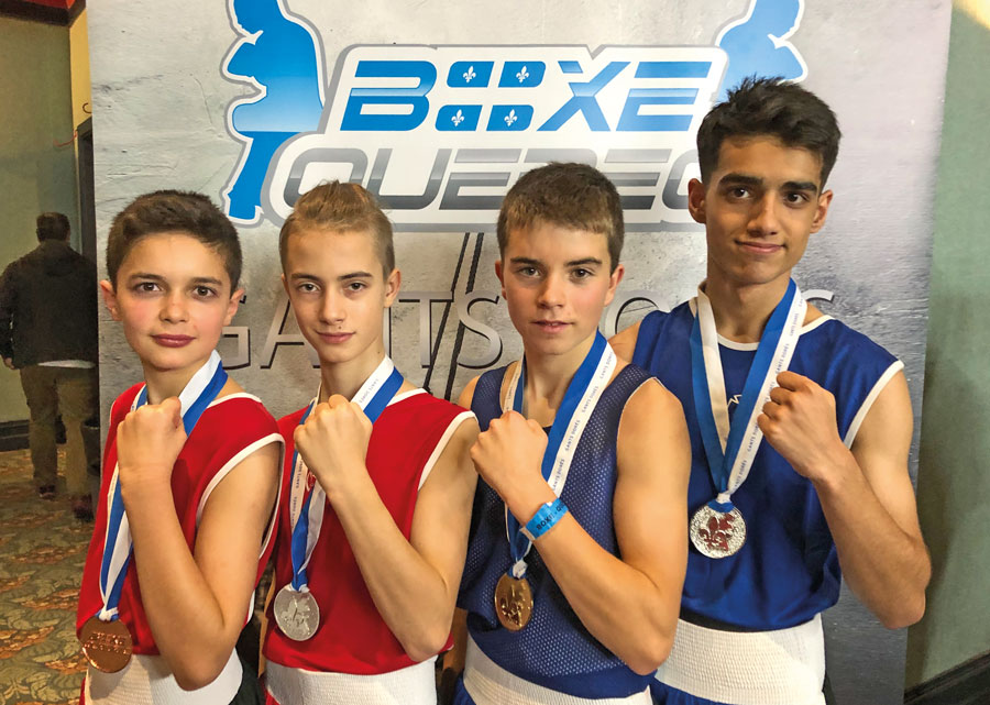 Quatre médaillés des Apprentis Champions aux Gants dorés, soit Isaac Lapointe, Rémi J. Hamel, Ludovik Jodoin et Mohammed Ali Khan. Photo gracieuseté