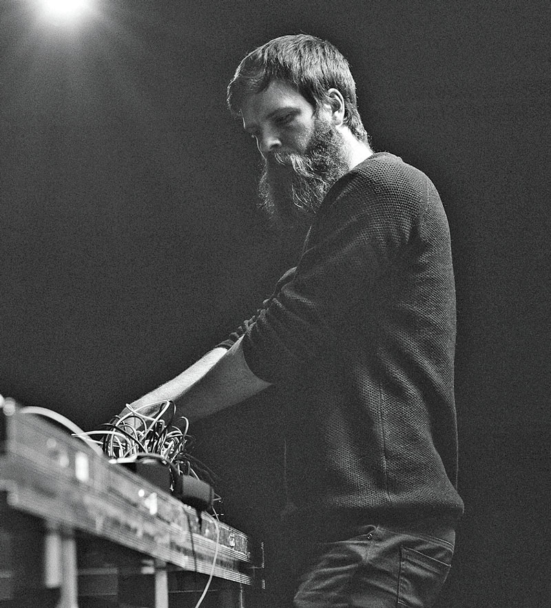 William Jourdain, bien connu des clients de Fréquences Le Disquaire, mène depuis 2011 son projet de musique électronique expérimentale nommé Automatisme. Les intéressés peuvent assiter à sa performance au Zaricot ce dimanche. Photo Martine L.