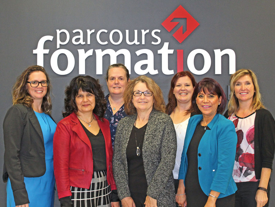 Sur la photo, de gauche à droite, Karine Guilbault, directrice du développement industriel de Saint-Hyacinthe Technopole, Nathalie Allard, coordonnatrice des services aux entreprises de Parcours formation, Marie-France Héroux du Comité sectoriel en transformation alimentaire (CSMOTA), Johanne Tanguay, directrice de TransformAction, Anne Toutant, experte-conseil en formation de Parcours formation, Ana Luisa Iturriaga, directrice générale de Forum-2020, et Nathalie Delorme, experte-conseil en formation de Parcours formation. Photo gracieuseté