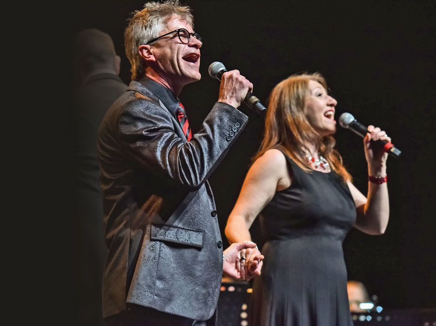 Yvan Pion et Julie Leblanc ont accompagné l’OPSH à titre de chanteurs invités. Photos François Larivière | Le Courrier ©