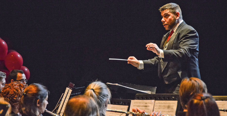 Le nouveau directeur musical, Martin-Paul Beaulieu, arrivé à la barre de l’OPSH en début d’année. Photos François Larivière | Le Courrier ©