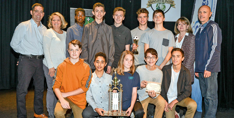 L’équipe masculine compétitive de l’année, le U14 masculin A. Photos François Larivière | Le Courrier ©