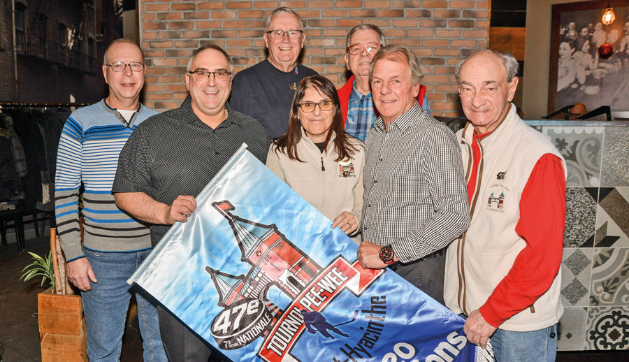 Le comité organisateur du Tournoi national de hockey pee-wee de Saint-Hyacinthe est fin prêt pour la 47e édition, qui se mettra en branle le vendredi 3 janvier. Photo François Larivière | Le Courrier ©