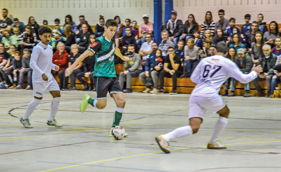 Les étoiles du FC Saint-Hyacinthe en ont mis plein la vue dans un match d’exhibition face au Sporting FC en ouverture de tournoi. Photo François Larivière | Le Courrier ©
