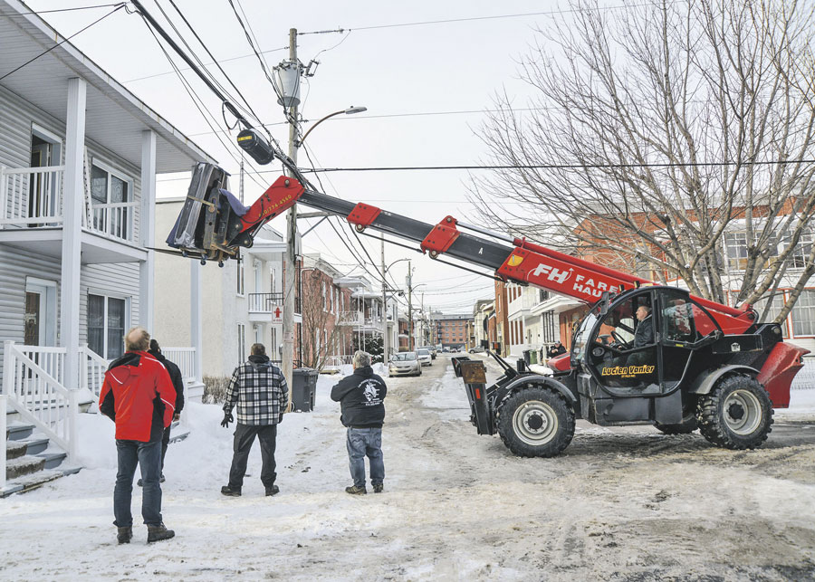 Le piano de la doyenne de la rue Saint-François résonnera ailleurs désormais. Photo François Larivière | Le Courrier ©