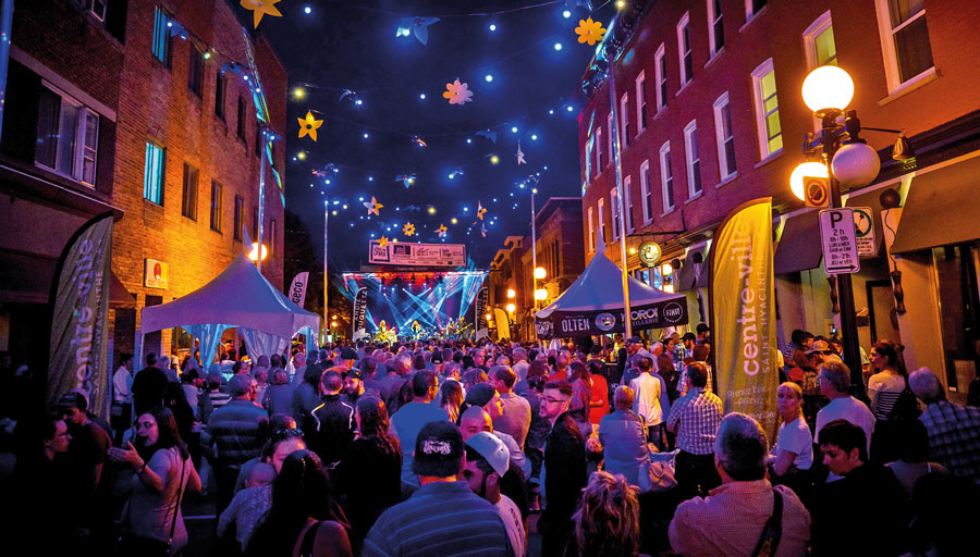 Les Rendez-vous urbains, qui ont animé la rue des Cascades une partie de l’été, ont contribué au succès de la saison touristique estivale de la région de Saint-Hyacinthe. Photothèque | Le Courrier ©