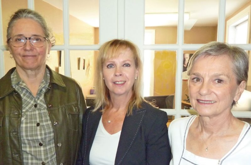 Andrée Rochon, responsable du projet RPA, Myriam Noiseux, conseillère au CAAP Montérégie à Saint-Hyacinthe, et Bernadette Pelletier, conseillère RPA. Photo gracieuseté