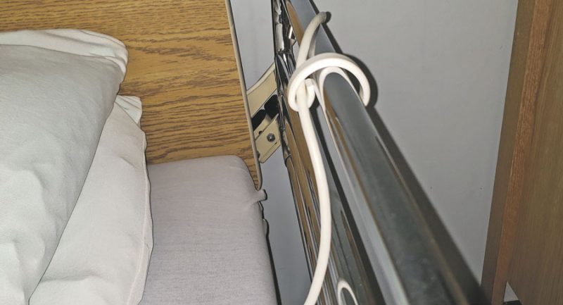 La clipine contribue à sécuriser la circulation autour des lits lors des soins. Photo gracieuseté