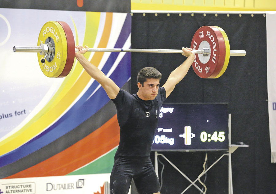 Shad Darsigny (sur la photo) devait participer ces jours-ci au Championnat du monde junior d’haltérophilie en compagnie de son frère Matt. Photothèque | Le Courrier ©