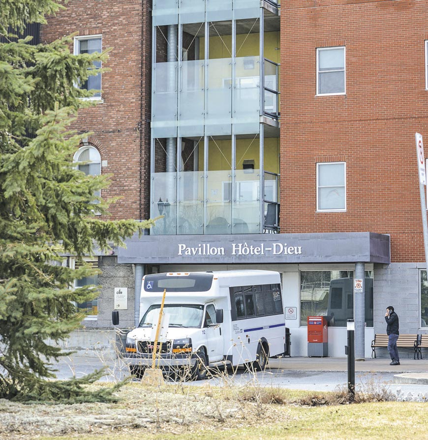 Depuis le 1er avril, l’Hôtel-Dieu de Saint-Hyacinthe reçoit des personnes âgées atteintes de la COVID-19 provenant de résidences privées ou de ressources intermidiaires qui ne peuvent assurer un isolement adéquat pour les personnes infectées. Photo François Larivière | Le Courrier ©