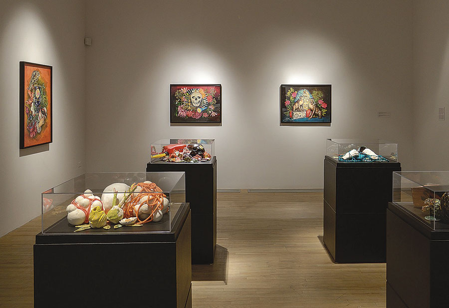L’exposition Étrange familiarité, en cours avant la fermeture d’Expression, a été prolongée jusqu’en septembre vu le contexte actuel. Photo Daniel Roussel