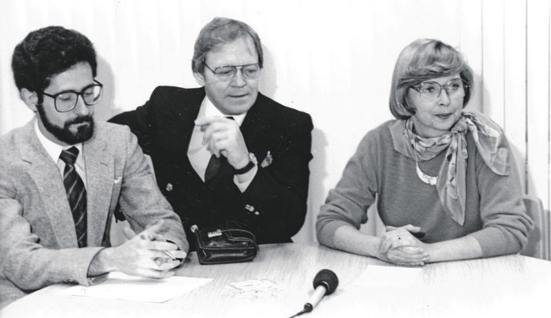 Andrée Champagne à l’ouverture de son bureau de campagne en octobre 1984. Photothèque | Le Courrier ©