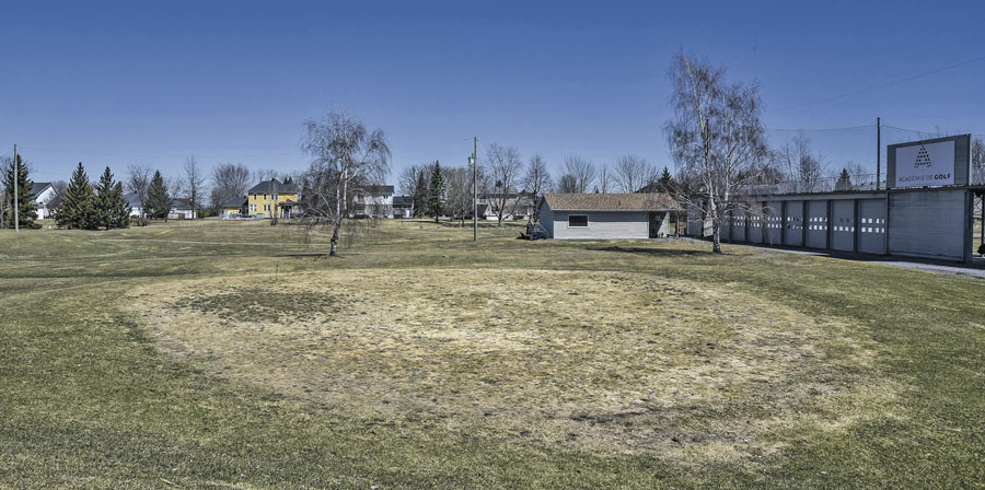 Bien que suffisamment grand pour répondre aux besoins exprimés par Exceldor, le site de l’ancien club de golf La Providence n’est pas approprié pour un tel projet, estime la MRC. Photothèque | Le Courrier ©