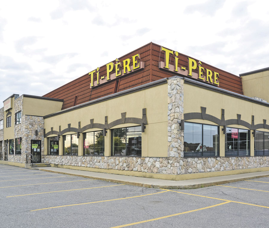 Le réputé restaurant Ti-Père fermera ses portes le 15 novembre, ce qui marquera la fin d’une longue aventure qui a débuté à Saint-Hyacinthe au milieu des années 1950. La famille Pelletier est aux commandes depuis 1964. Photo François Larivière | Le Courrier ©