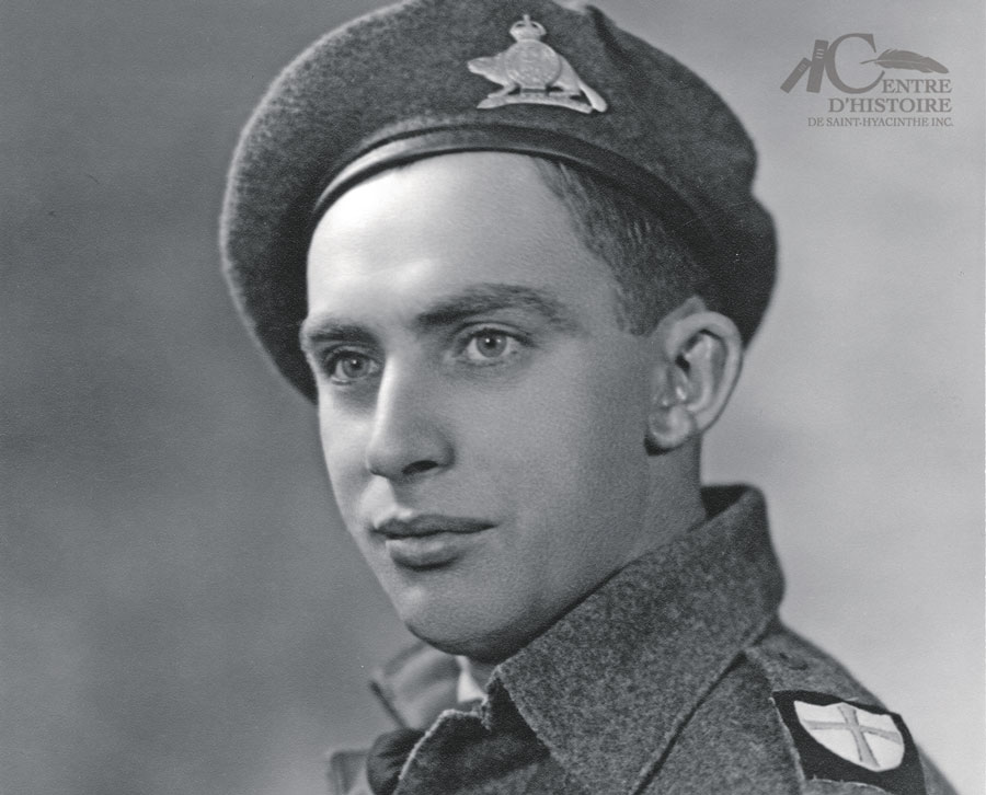 Le caporal Aurèle Robert. Photo Centre d’histoire de Saint-Hyacinthe, CH085 Studio B.J. Hébert