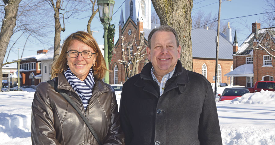 La directrice générale et le président de l’A.P.E.S., Linda Vaillant et François Paradis. Photothèque | Le Courrier ©
