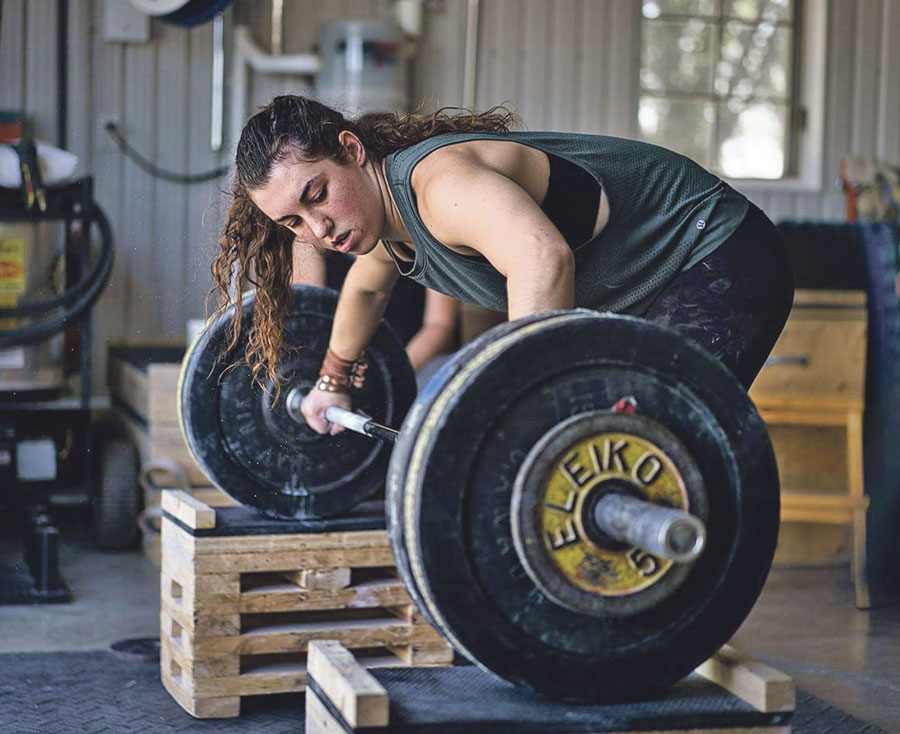 Après des mois d’incertitude et d’entraînement à la maison, l’haltérophile Tali Darsigny reprendra finalement là où elle avait laissé dans son processus de qualification olympique en participant au championnat panaméricain la semaine prochaine. Photo Michèle Grenier