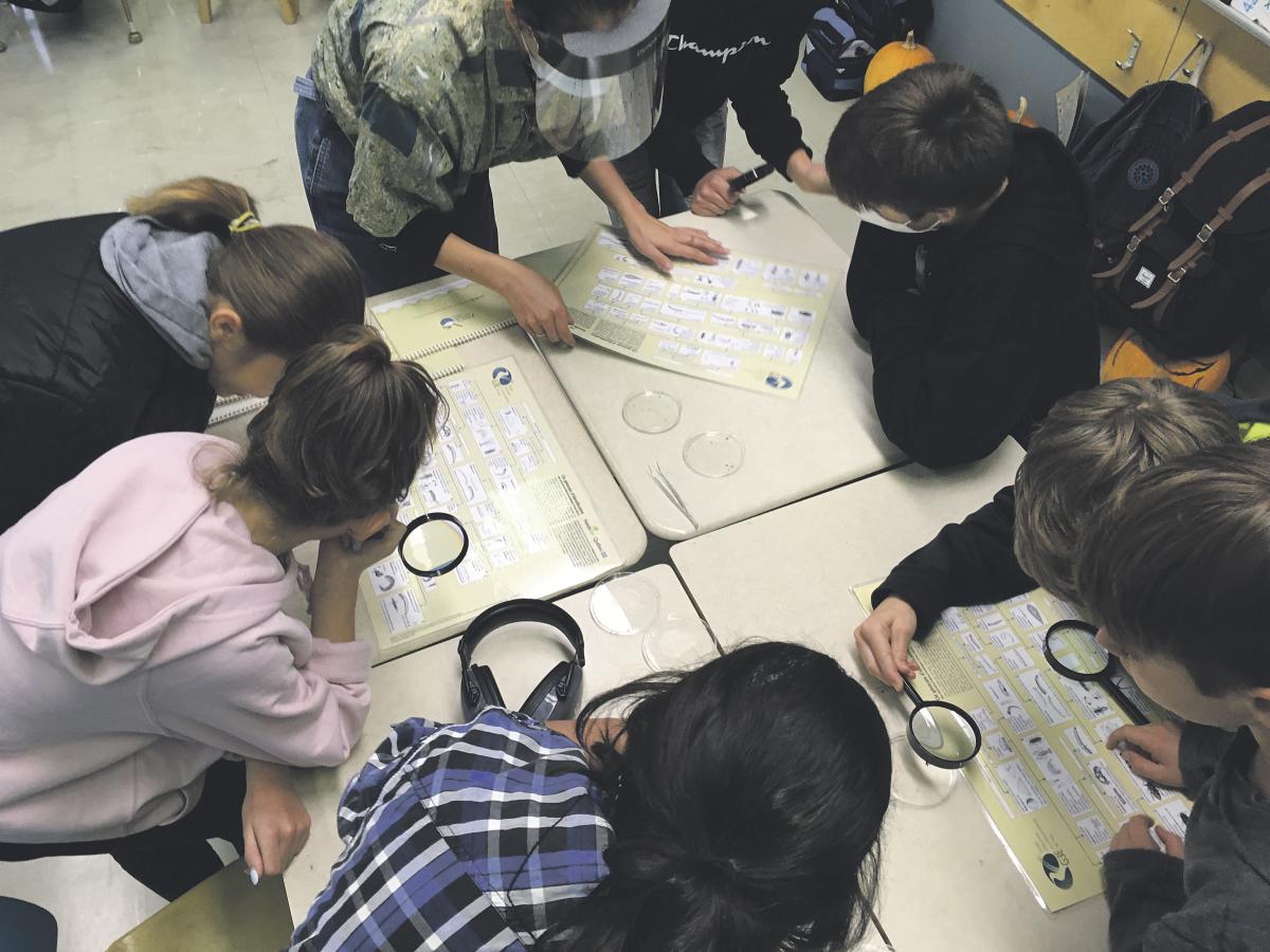 Des élèves de la région recevront la visite d’animatrices-scientifiques pour en apprendre davantage sur l’eau. Photo ACBVLB